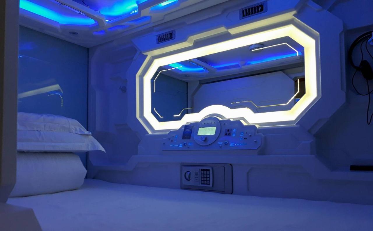 Bestow Capsule Hostel 쿠알라룸푸르 외부 사진