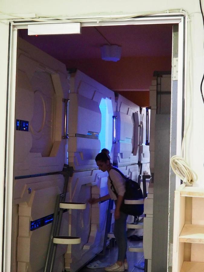 Bestow Capsule Hostel 쿠알라룸푸르 외부 사진