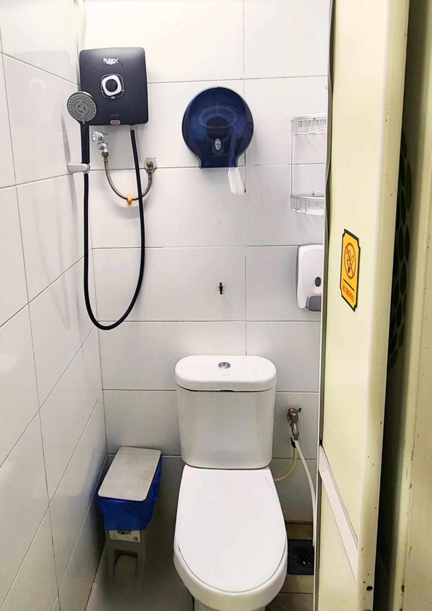 Bestow Capsule Hostel 쿠알라룸푸르 외부 사진