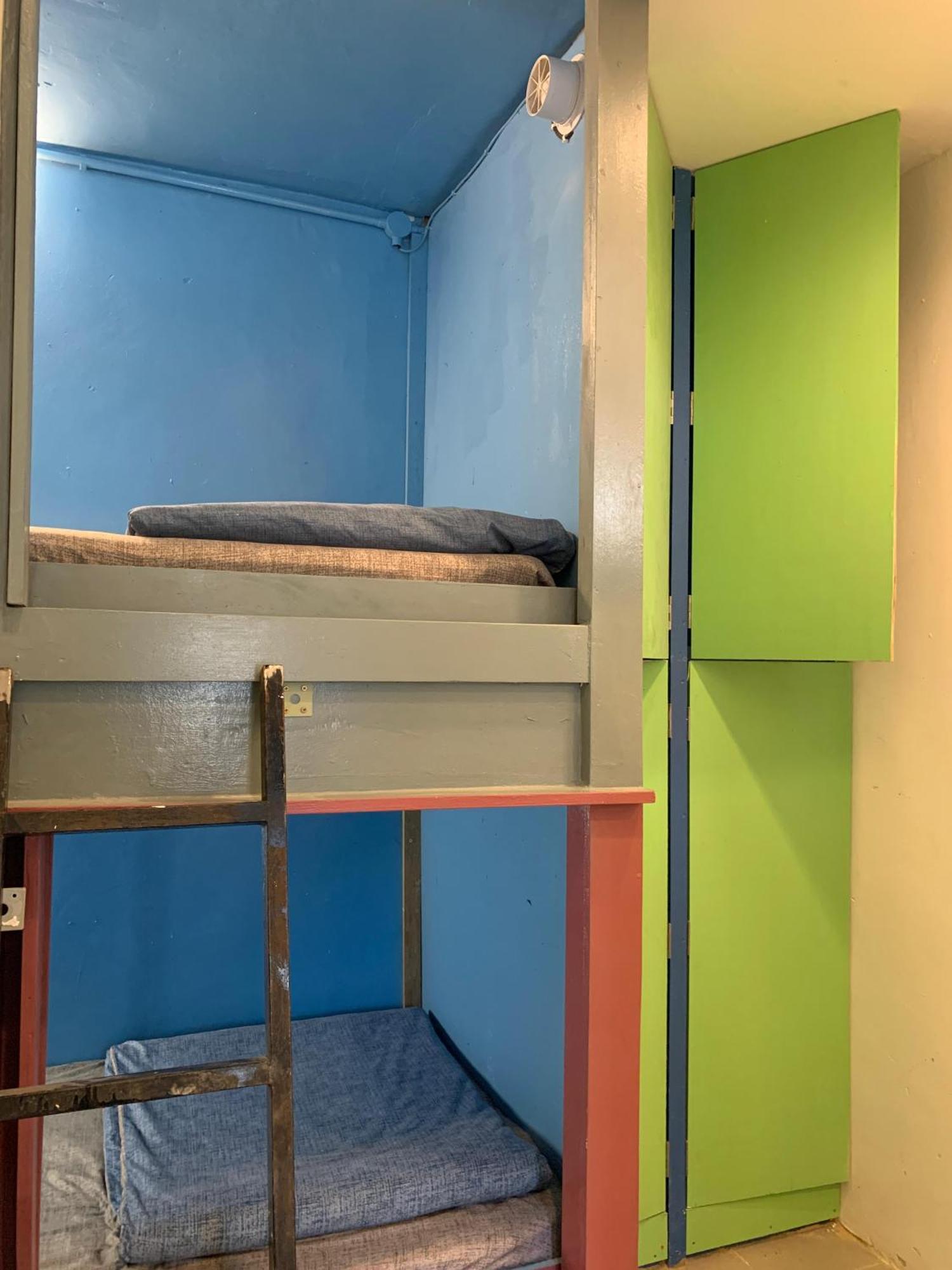 Bestow Capsule Hostel 쿠알라룸푸르 외부 사진